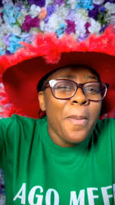 Liz Yeyo's Official Instagram