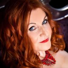 Vanessa Hurley (@nessaredhed)