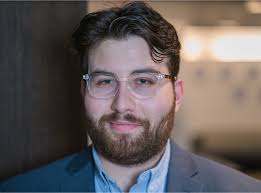 Alex Lucaci's Instagram, Twitter & Facebook