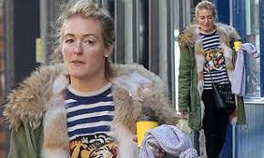 Cat deeley may not have been able to host season 17 of so you think you can dance due to the current coronavirus pandemic, but that doesn't. Cat Deeley Looks Radiant As She Goes Make Up Free In Primrose Hill Daily Mail Online