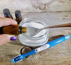 homemade tooth whitening paste that