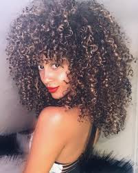 Black And Brown Highlights Curly Hair Light Brown Curls With Blonde Highlights Curly Hair Beauty Curly Light Brown Hair Curly Hair Styles