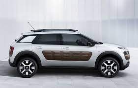 De asemenea, piața prezintă versiuni pe benzină de 1,6 și 2,0 litri. AnalizÄƒ Ce Suv Sau Crossover Cu Motor Pe BenzinÄƒ PoÅ£i CumpÄƒra Pentru 20 000 Euro Automarket