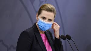 I forlængelse af statsministerens pressemøde i fredags er der meldt en række nye restriktioner ud, som også har. Statsministeren Overvejer Kraftigt At Skaerpe Restriktioner