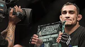 Биография бывшего чемпиона ufc, одного из самых опасных бойцов в дивизионе и вечного оппонента хабиба нурмагомедова. Toni Fergyuson Charlz Olivejra Ufc 256 Kak Toni Fergyuson Vystupal V Tuf Sport Ekspress