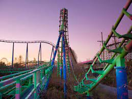 But for the adventurous, abandoned theme parks, whether in california, florida, or ohio, can be fascinating places to explore — if you dare. Creepy Photos Of Abandoned Us Theme Parks