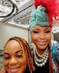 Lashawn Hobbs's Instagram, Twitter & Facebook