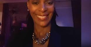 Robynn Charise Robert