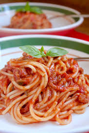 Just a video i thought to make as we were taking care of our latest batch of sauce. Spaghetti Sauce Easy Italian Recipe With 6 Ingredients Christina S Cucina