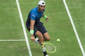 389 (24.06.19, 42 punkte) punkte: Sportsfreund Des Tages Matteo Berrettini Wechselt Vom Wimbledon Rasen Auf Den Laufsteg Sport Stuttgarter Nachrichten