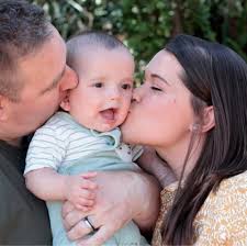 Would like to reconnect with ex colleagues who toiled with me in the export  department at manica trading company, Robinson house, Salisbury in the late  1960's! I am remiss in recalling names