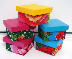 Caixinha De Natal O Que Escrever Caixinha Para Presente Atelie Samara Ferreira Elo7 Caixas Artesanais Caixas Decoradas Caixinhas Para Lembrancinhas