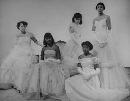 B Vikki Vintage Life Magazine Photos From The 1950s 1960s Black History Elegant Black Women Vintage Black Glamour