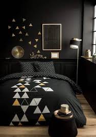 Romantic Black And Gold Bedroom Decor Pin By Analyn Titco On Room Ideas Interior Design Bedroom Small Master Bedrooms Decor Master Bedroom Decor Romantic