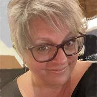 Lori Sacco's Instagram, Twitter & Facebook