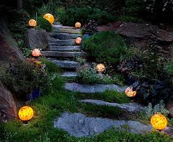 With The Right Touch Path Lights Bring The Most Charming Features Of Your Yard Into View Crea Landscape Lighting Design Modern Landscaping Landscape Lighting