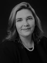 Faculty and Staff — Schedler Honors College