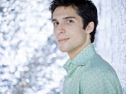 Jonathan Whitton's Instagram, Twitter & Facebook