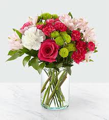 Free flower delivery by top ranked local florist in cedar rapids, ia! The Farmers Wife The Ftd Sweet Pretty Bouquet Jesup Ia 50648 Ftd Florist Flower And Gift Delivery