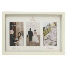 En définitive, être photographe de mariage c'est observer en permanence le cadre et les sujets, pour ne rien rater de ce « terrain de jeu » formidable. Cadre Multi Photos Pour Mariage Friends Family Achat Vente Cadre Photo Soldes Sur Cdiscount Des Le 20 Janvier Cdiscount