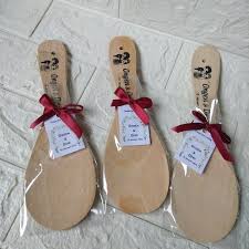 Souvenir centong kayu Informasi dan pemesanan WA 0857-4282-4060 Shopee  hoedstsouvenirkayu Atau klik link di bio #souvenirjakarta #souvenirbogor  #souvenirbandung #souvenirtangerang #souvenirbekasi #souvenirsemarang  #souvenirpekalongan #souvenirbanyumas ...