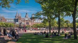 Yes, there were many people because of the time of year, with very long lines. Cheap Flights From San Juan Airport To Amsterdam From 312 Kayak
