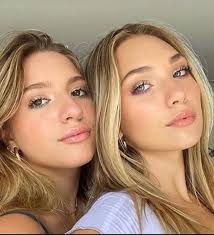 Pin van Kari Meadows op Dance moms in 2025