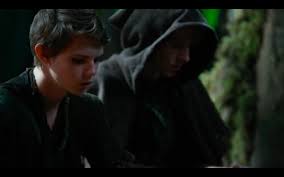 Peter Pan And Felix Once Upon A Time Peter Pan Ouat Peter Pan Robbie Kay