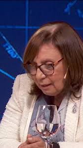 Ana Olivera · Diputada 1001 · Frente Amplio , 🗣️ Hoy todos hablan de los  cinco ejes del gobierno. , Hasta Colonia eran tres; ahora se sumaron  vivienda e infraestructura. , Para llegar a ese primer ...