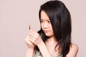 Caring dry hair is not easy, but it is still be able to achieve lustre. 7 Ways To Keep Natural Hair Moisturized