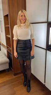 Holly willoughby milf