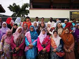 Sekolah menengah kebangsaan seksyen 1 bandar kinrara atau nama ringkasnya smk seksyen 1 bandar kinrara, merupakan sebuah sekolah menengah bermula november 2015 , smk seksyen 1 bandar kinrara telah diketuai oleh pengetua yang baharu iaitu puan salwani binti mohd zain. Hari Guru 2018 Tema Smk Seksyen 1 Bandar Kinrara Bk1 ÙÙŠØ³Ø¨ÙˆÙƒ