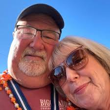 Laura Dickens (@CastlenElem)