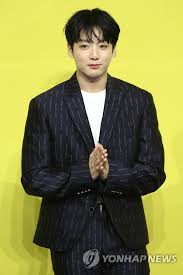 Jungkook butter sonrası yaptıkları bir yayında butter müzik videosu çekimleri öncesi 5 gün boyunca hiç bir yemediğini ve sadece su içtiğini söyledi. Bts New Single Butter Released Yonhap News Agency