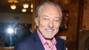 Příběhy skryté za písněmi KG. Nová kniha prozradí pozadí 55 Gottových  největších hitů