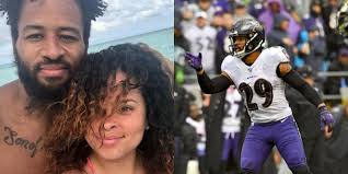 Earl Thomas Appears To Be Back With Wife Just Days After She Filed For  Divorce (VIDEO)