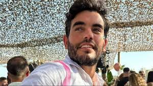 Adrian Novio's Instagram, Twitter & Facebook