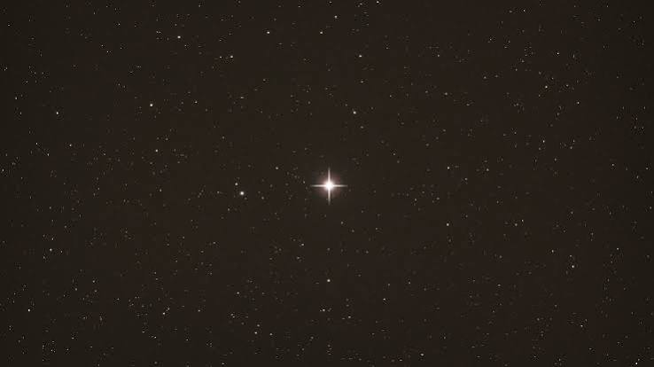 Scientists collect high-resolution images of the North Star's surface for  1st time | Space