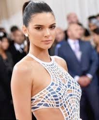 Kendall jenner height 5 ft 10 in (178 cm) and weight 59 kg (130 pounds). Kendall Jenner Weight Height And Age We Know It All