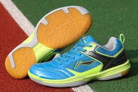 羽毛球拍 羽毛球鞋 羽毛球包 羽毛球线 羽毛球 羽毛球配件 设备. æŽå®ç¾½æ¯›çƒéž‹æŽ¨è æŽå®ç¾½æ¯›çƒéž‹ç¼–ç ä»€ä¹ˆæ„æ€ ç™¾å¼ºç½'