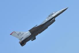 Alaska: Chasseurs US Interceptent Avions Russes! Tension Monte?