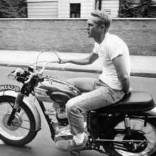 How to build a minimalist wardrobe for men. The Best Men S Basic Clothing And Essentials 2019 The Strategist