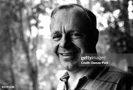 535 Pack Of Wolves Stock Photos, High-Res Pictures, and Images