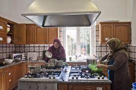 L'uomo che non vuol crescere! Foto Casa Di Peter Pan Luce Di Speranza Per Le Famiglie Dei Bambini Malati 6 Di 17 Roma Repubblica It