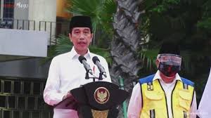 Reshuffle (perombakan) kabinet adalah suatu peristiwa di mana kepala pemerintahan memutar atau mengganti komposisi menteri dalam kabinetnya. Begini Penjelasan Menteri Sekretaris Negara Soal Isu Reshuffle Kabinet Hari Ini Halaman All Tribun Batam