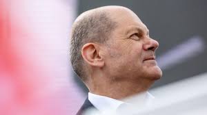 Born () 14 june 1958) is a german politician who has served as minister of finance and vice chancellor of germany under chancellor angela merkel since 14 march 2018. Olaf Scholz Als Kanzlerkandidat Er Ist Ein Absoluter Kampfer