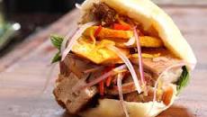 Resultado de imagen para "gastón acurio" "pan con chicharrón"