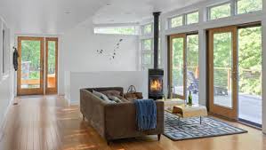 Bekijk meer ideeën over houtkachel, kachels, gietijzeren pannen. Modern Wood Stove Warmth Fine Homebuilding