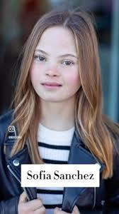 Samantha Swank's Instagram, Twitter & Facebook