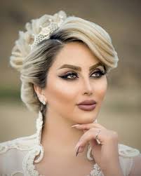 Pin By Merida On Beaute Dramatic Wedding Makeup Bridal Hair Buns Kardashian Beauty